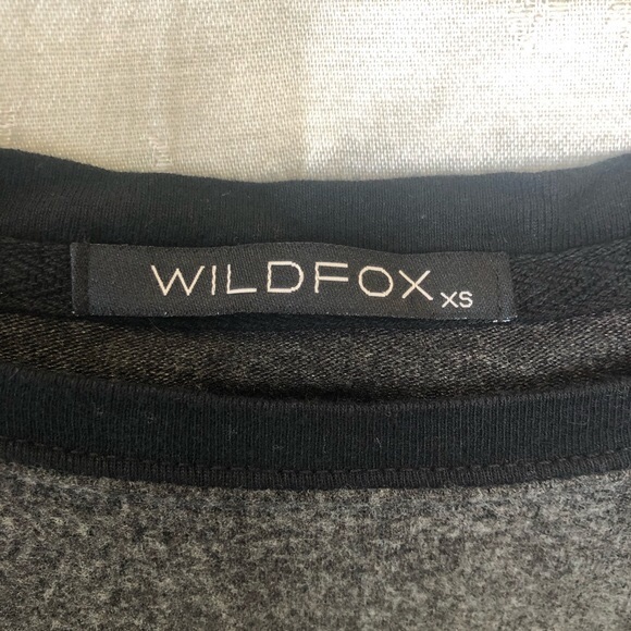 Wildfox Sparkle Heart Gray/Gold  Lightweight Sweater - Picture 3 of 5